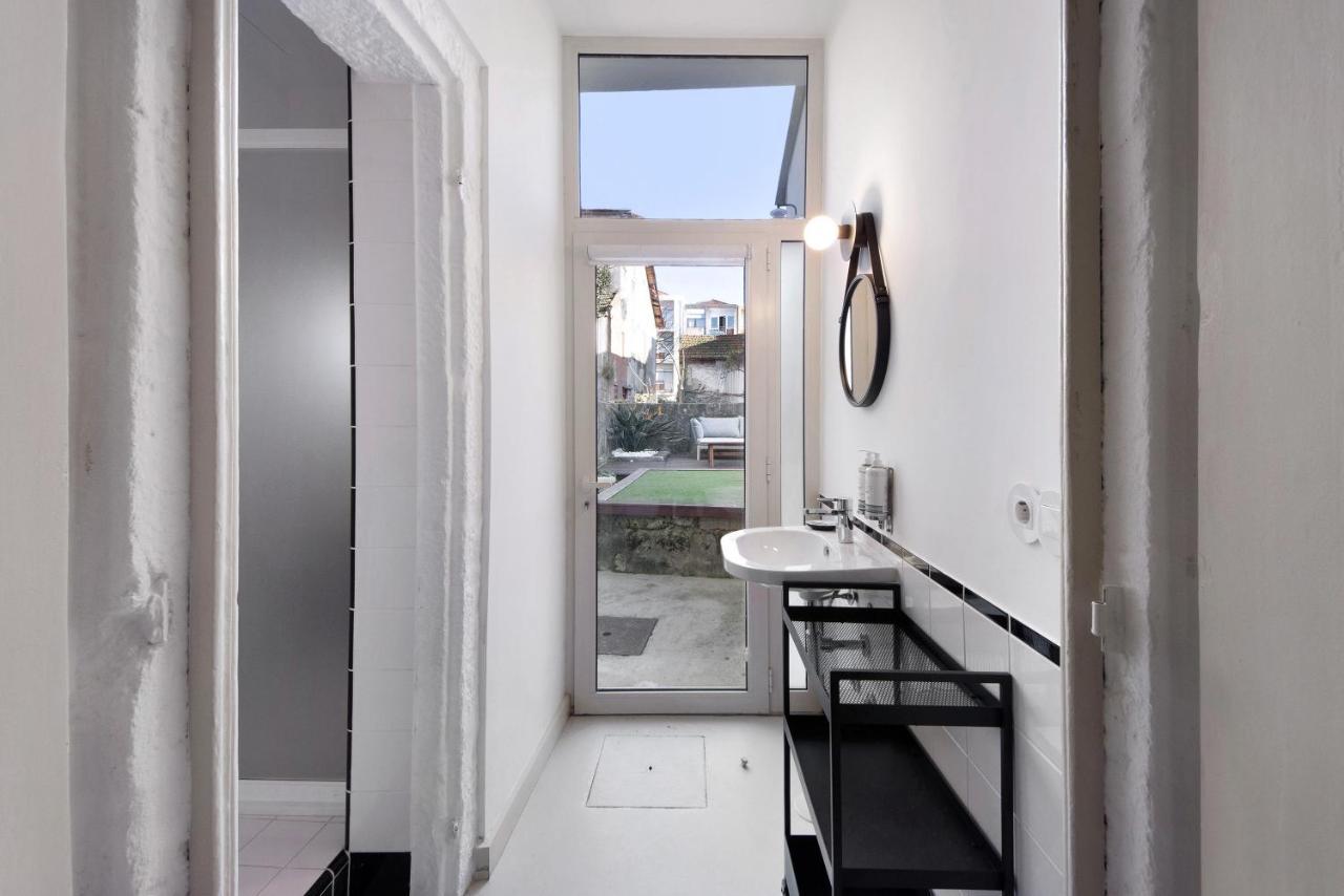 Crooked Floor House - Ground Floor Apartment Porto Bagian luar foto