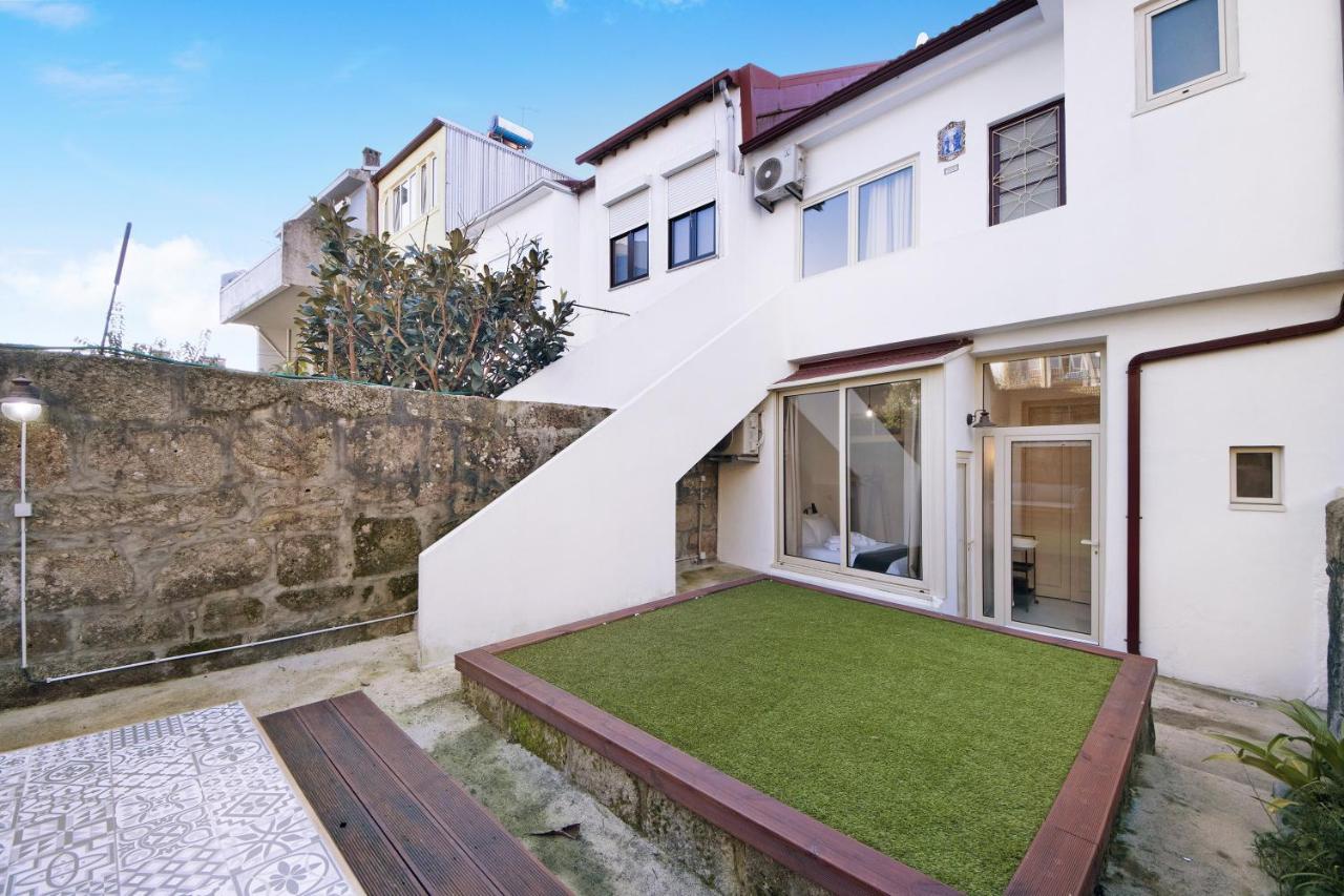 Crooked Floor House - Ground Floor Apartment Porto Bagian luar foto