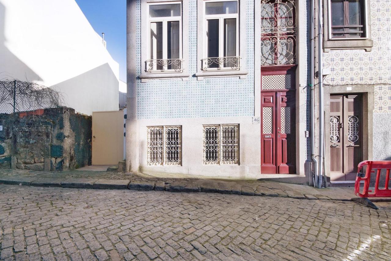 Crooked Floor House - Ground Floor Apartment Porto Bagian luar foto